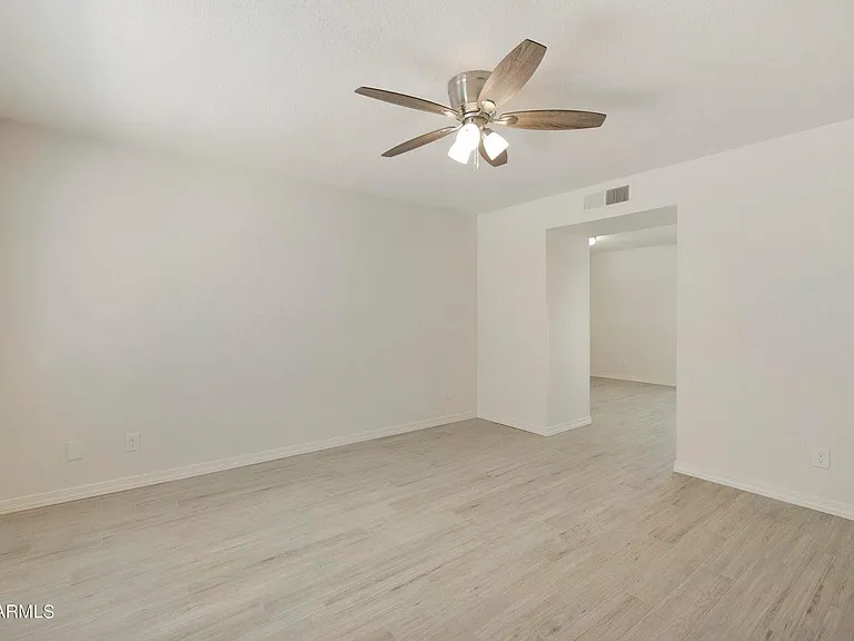 3316 E Helena Dr — Photo 7