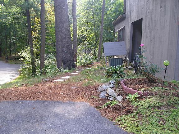4th image of 91 Coburn Woods