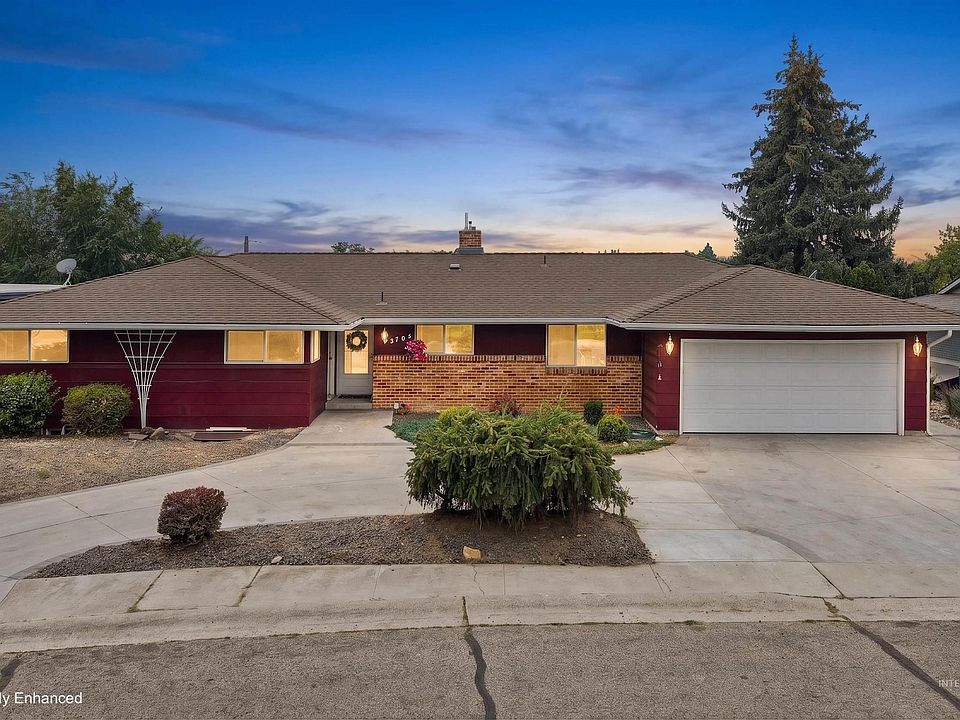 1st image of 3795 N 33rd St