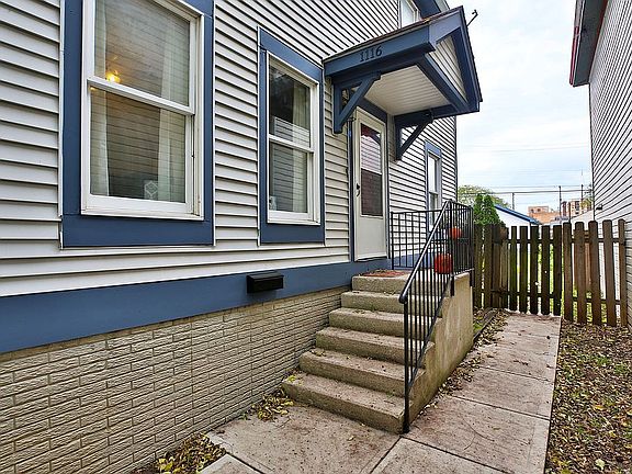 3rd image of 1116 Highland St