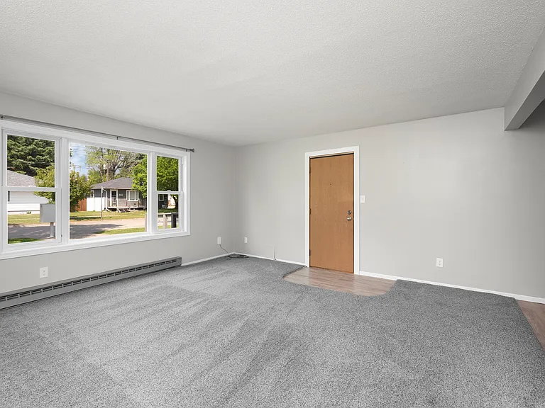 423 Seward Ave #2 — Photo 2