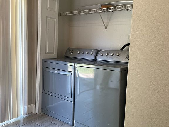 4th image of 5228 Bogdonoff Dr