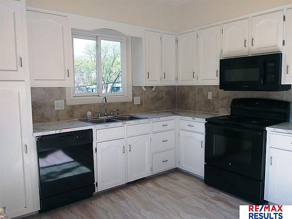 2nd image of 4923 N 93rd Ave