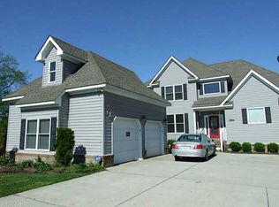 1119 Alexander Ln, Chesapeake, VA 23322