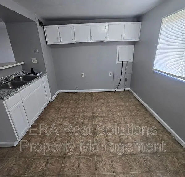 3600 Cushing Dr #C — Photo 9