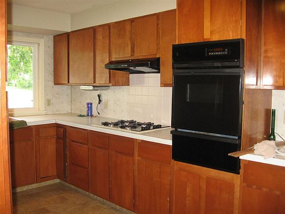 3rd image of 204 Doyle Ave