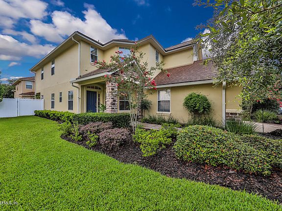 3rd image of 6237 Pendragon Pl