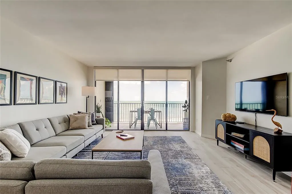 2 bed, 2.0 bath, 1464 sqft, $6,000 — Photo 4