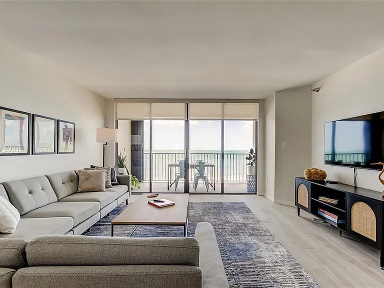 1290 Gulf Blvd #1102 — Photo 4