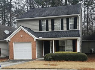 561 Hillandale Park Dr, Lithonia, GA 30058