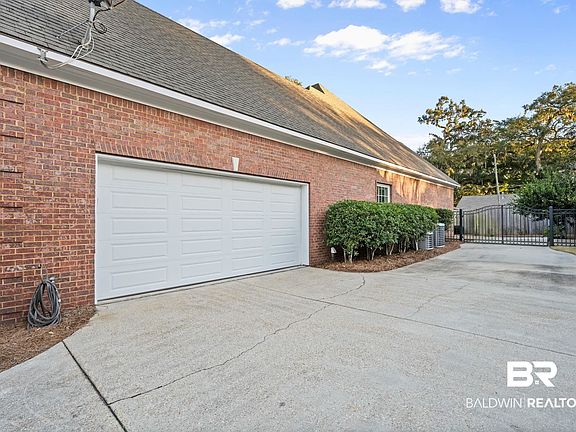 3rd image of 6510 Harbor Place Dr