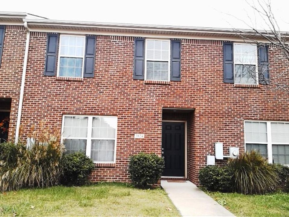 2nd image of 3824 Pinecrest Way
