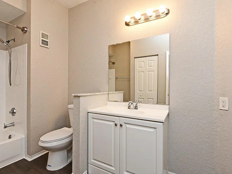 826 Camargo Way #305 — Photo 19