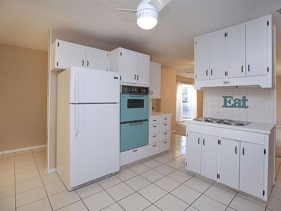 3rd image of 2109 S Avenue H