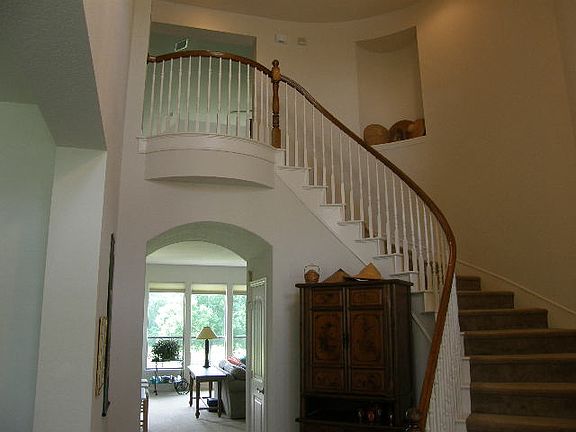 2nd image of 6518 Lakecrest Dr
