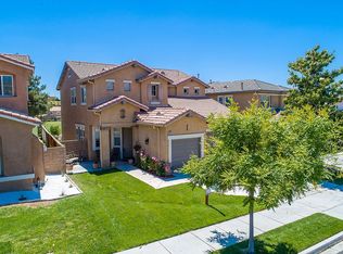 34137 Lake Breeze Dr, Yucaipa, CA 92399