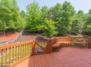 17633 Deweys Run Ln, Dumfries, VA 22026