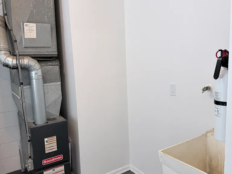 8267 Paige Ave — Photo 3
