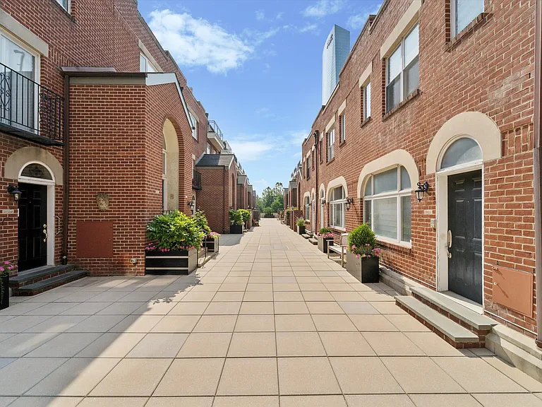 212-24 S 24th St #2416B — Photo 15