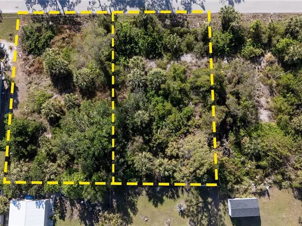 1600 Eileen Pl #16, Englewood, FL 34223