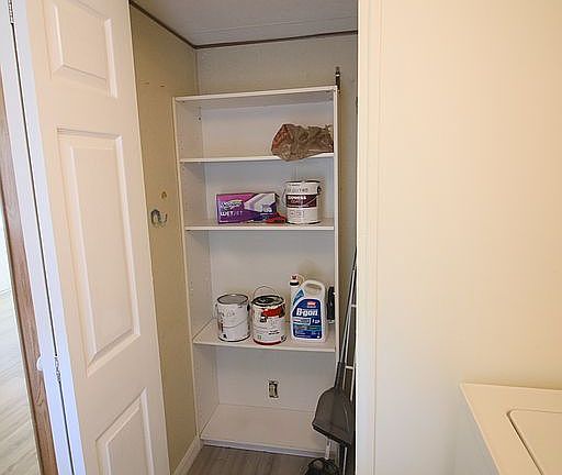 4th image of 81 Fountain Dr
