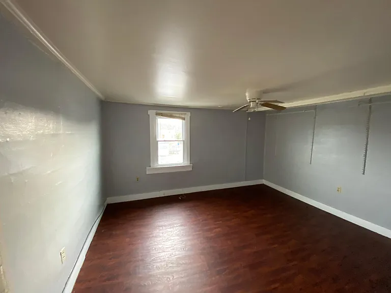1518 Poplar St #ENIRE HOUSE — Photo 8