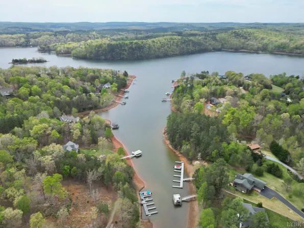 00 Indigo Run #33, Lynch Station, VA 24571