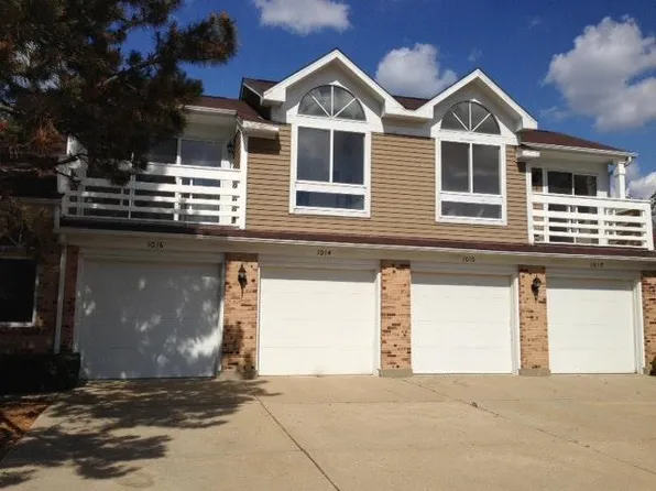 1016 Courtland Dr, Buffalo Grove, IL