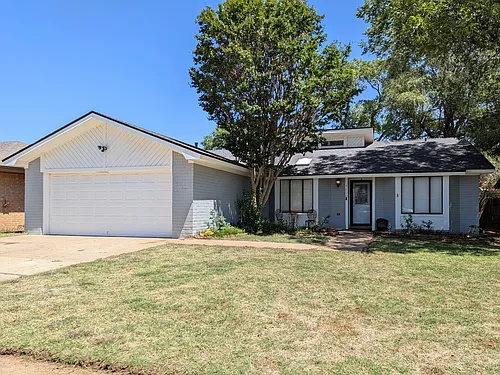 4618 64th St Photo 1