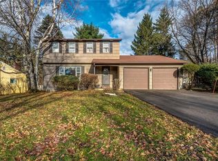 4614 Red Fox Dr, Manlius, NY 13104