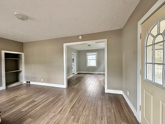 5th image of 4519 5th Ave