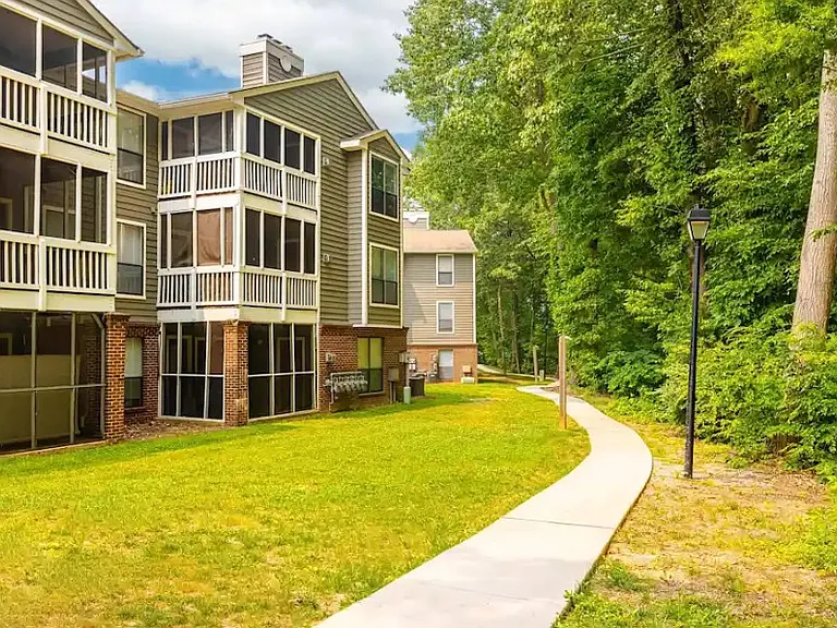 2122 Crossing Way Ct — Photo 2