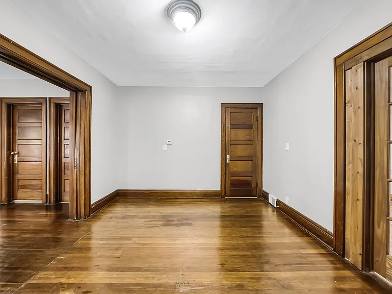 36 Callodine Ave #1 — Photo 8
