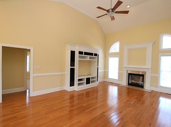 3rd image of 1100 Sunset Dr