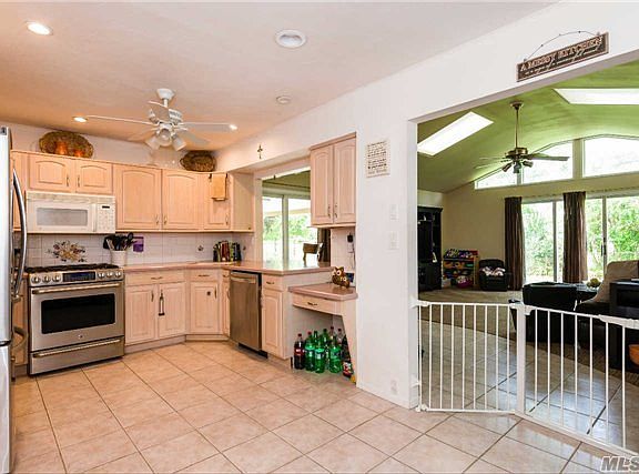 5th image of 146 Rosalie Dr