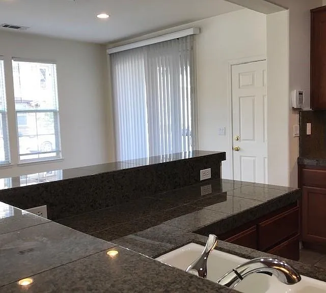 2195 Unbridled Ct — Photo 7