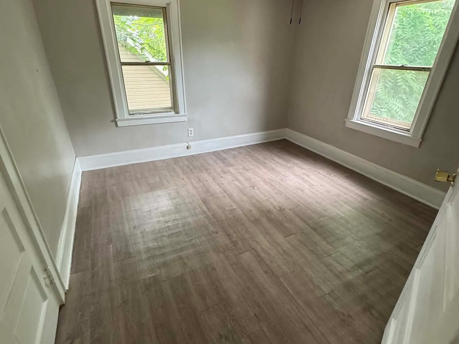 Iroquois Ave, Akron — Photo 4