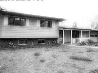 206 Debbie Dr, Collinsville, IL