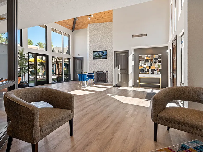 The Bella — Photo 12