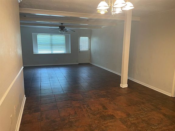 2nd image of 6943 Foxhurst Ln