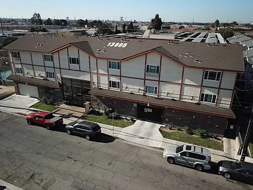 Crescent Apartments Photo 1