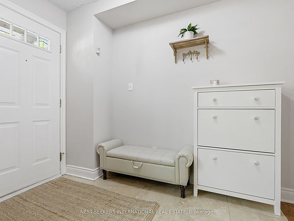 3rd image of 36 Stornwood Ct