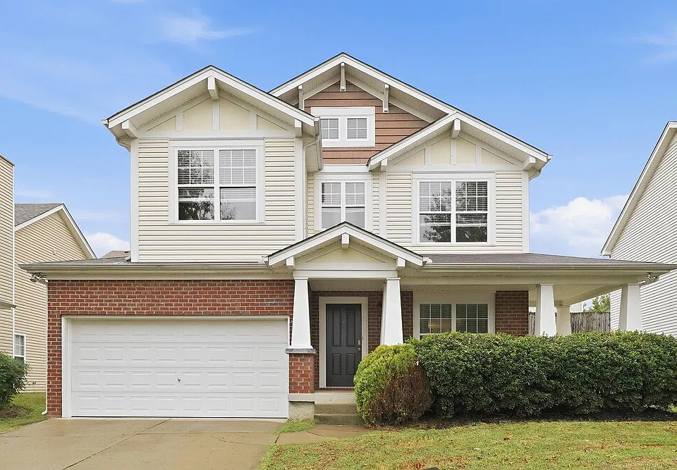 123 Ivy Hill Ln