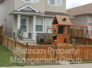 419 Saddlebrook Way NE, Calgary, AB T3J5M8