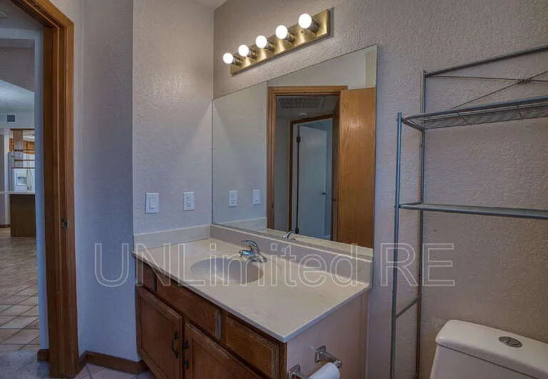 2512 Cisco Dr S — Photo 71