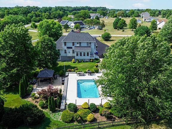 2nd image of 8999 Orchard Dr