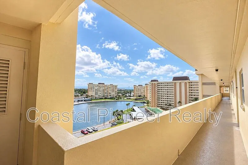 4750 Cove Cir #905