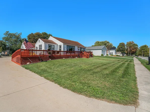 305 S Indiana Ave, Wakarusa, IN 46573