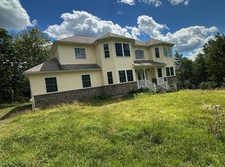 117 Gap View Dr #540, Long Pond, PA 18334