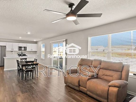 5th image of 602 Elizabeth Ln NW